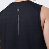 https://img2.hkrtcdn.com/43451/prd_4345011-MuscleBlaze-Delt-Tank-Midnight-Black-Small_o.jpg