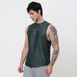 https://img2.hkrtcdn.com/43501/prd_4350001-MuscleBlaze-Camo-DryFit-Delt-Tank-Olive-XLarge_o.jpg
