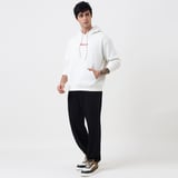 https://img2.hkrtcdn.com/43544/prd_4354361-MuscleBlaze-ZLeague-Hoodie-XSmall-White_o.jpg