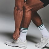 https://img2.hkrtcdn.com/44158/prd_4415701-MuscleBlaze-Training-Club-Socks-White-Free-Size_o.jpg