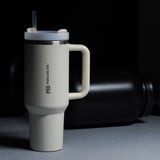 https://img2.hkrtcdn.com/44981/prd_4498001-MuscleBlaze-Stainless-Steel-Vacuum-Insulated-Tumbler-Stallion-White-1.2-L_o.jpg