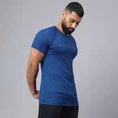 4 - MuscleBlaze Patterned Dry-Fit Active Tee Half Sleeve, Poseidon Medium