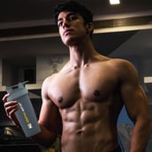 9 - MuscleBlaze Champion Shaker,  Grey  650 ml