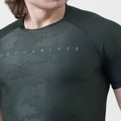 7 - MuscleBlaze Camo Dry-Fit Active Tee Half Sleeve, Medium Olive