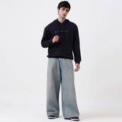 6 - MuscleBlaze Carnage Hoodie,  Medium  Black 